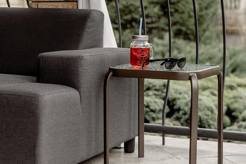 5 Creative Ways to Decorate Your Patio Table